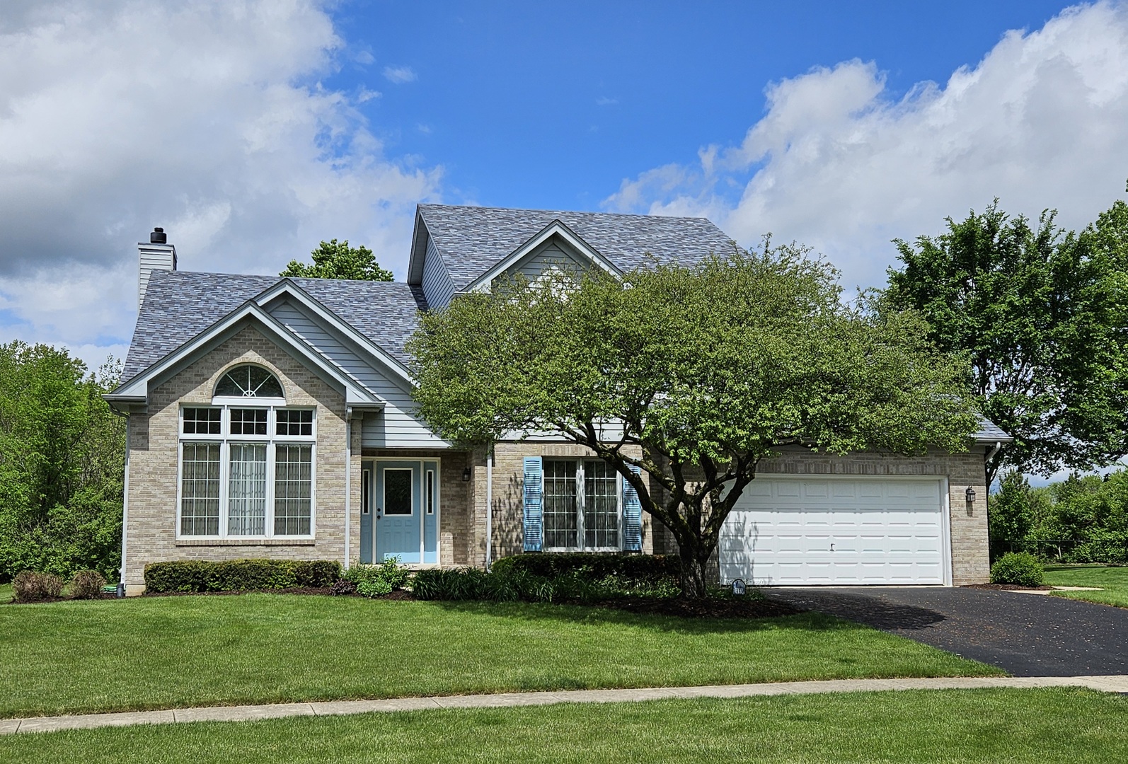 453 Ridgelawn Trail Batavia, IL 60510 - Photo 1 of 25 Gallery Image 1