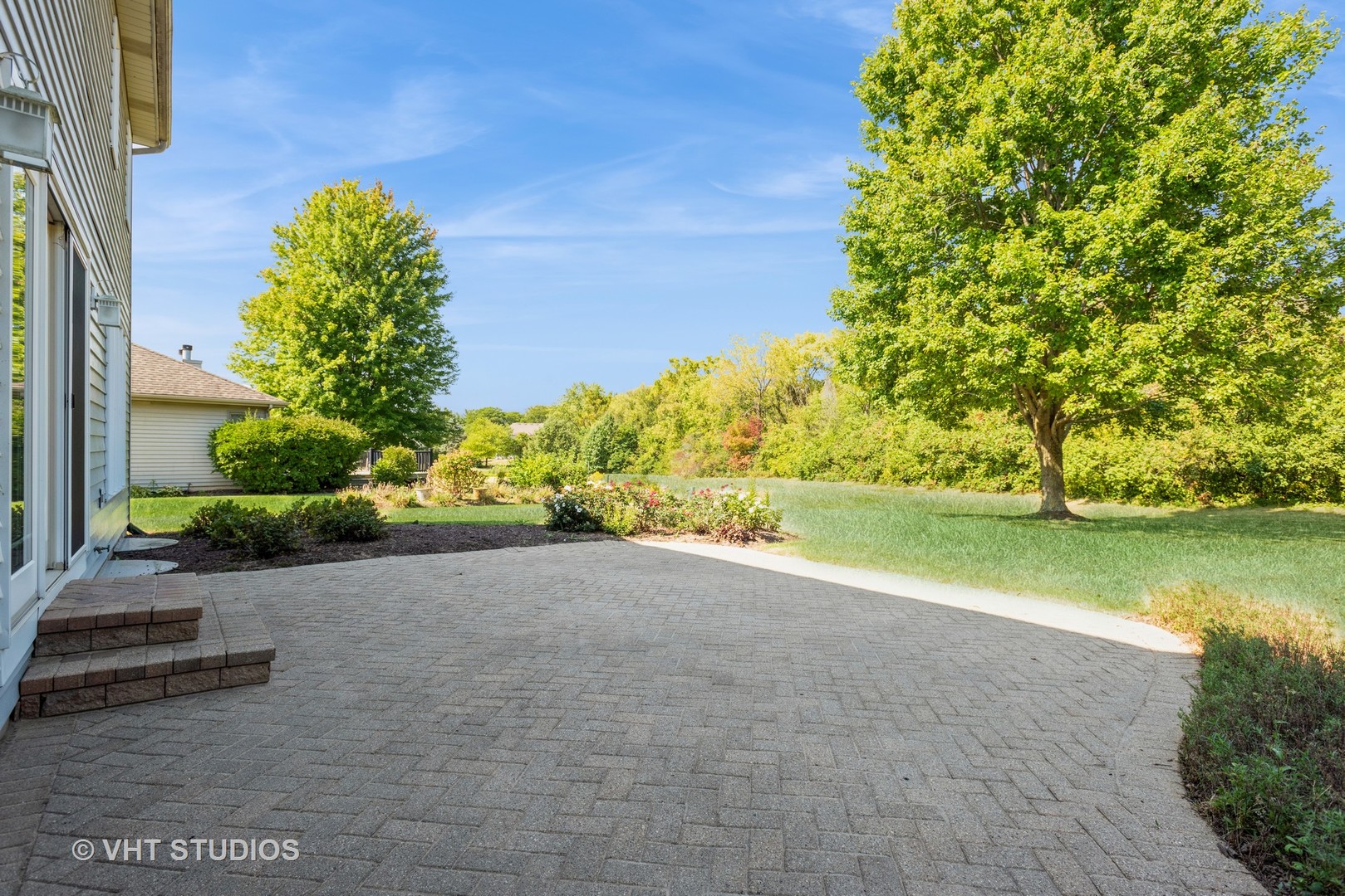 453 Ridgelawn Trail Batavia, IL 60510 - Photo 5 of 25 Gallery Image 5