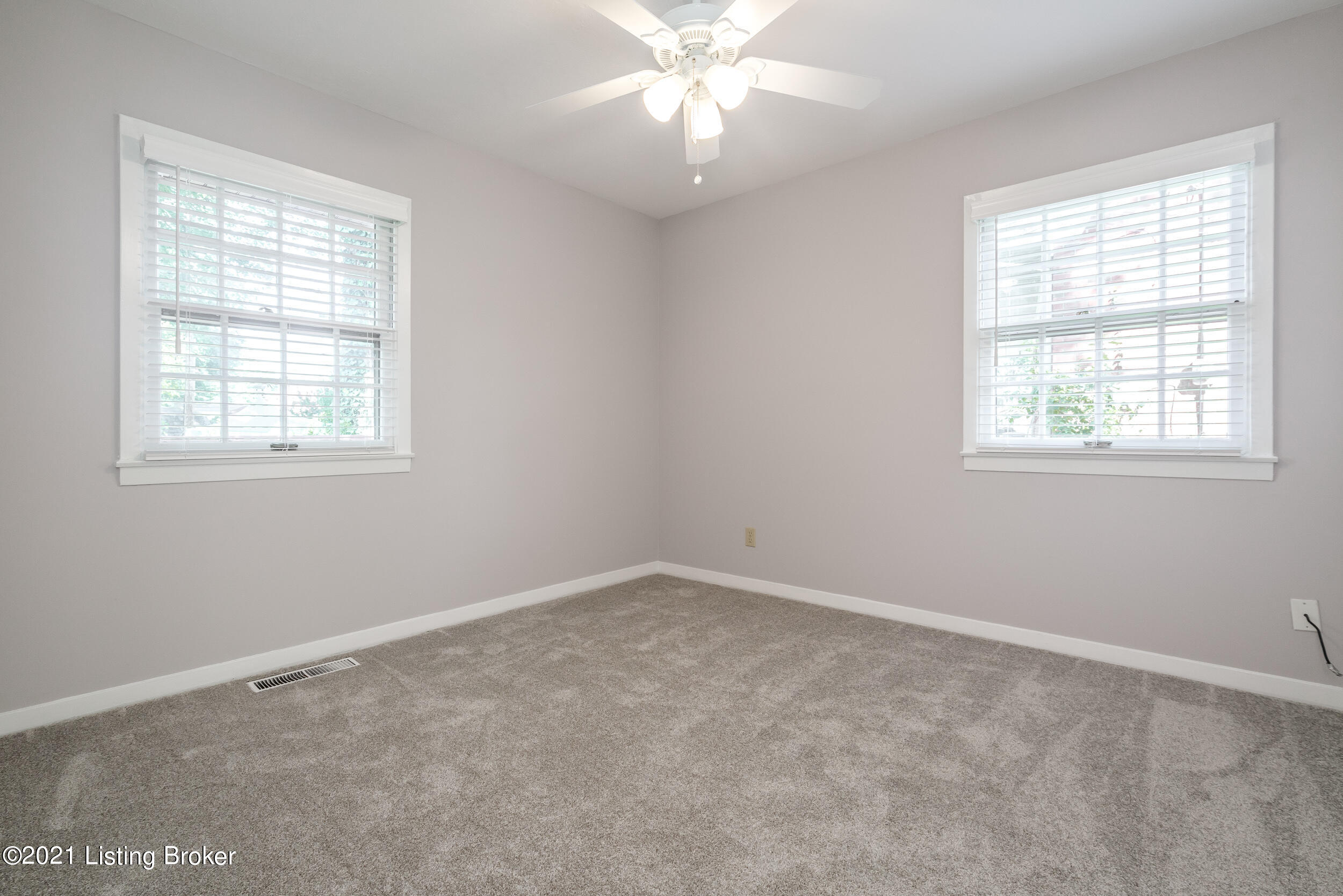 3818 Jupiter Road Louisville, KY 40218 - Photo 26 of 36 3818 Jupiter Road-34