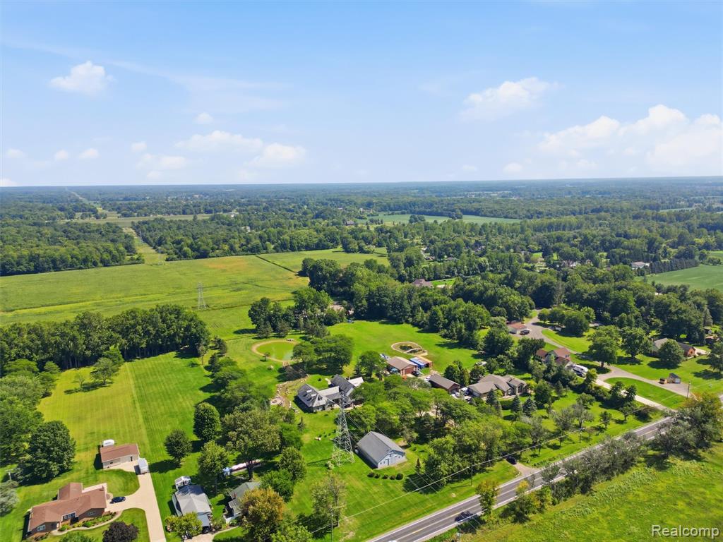 61400 Romeo Plank Road Ray, MI 48096 - Photo 13 of 99 Gallery Image 13