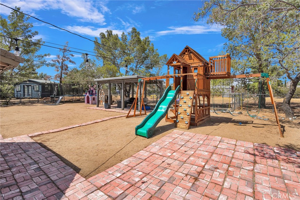 19282 Allegheny Road Apple Valley, CA 92307 - Photo 25 of 37 Gallery Image 25
