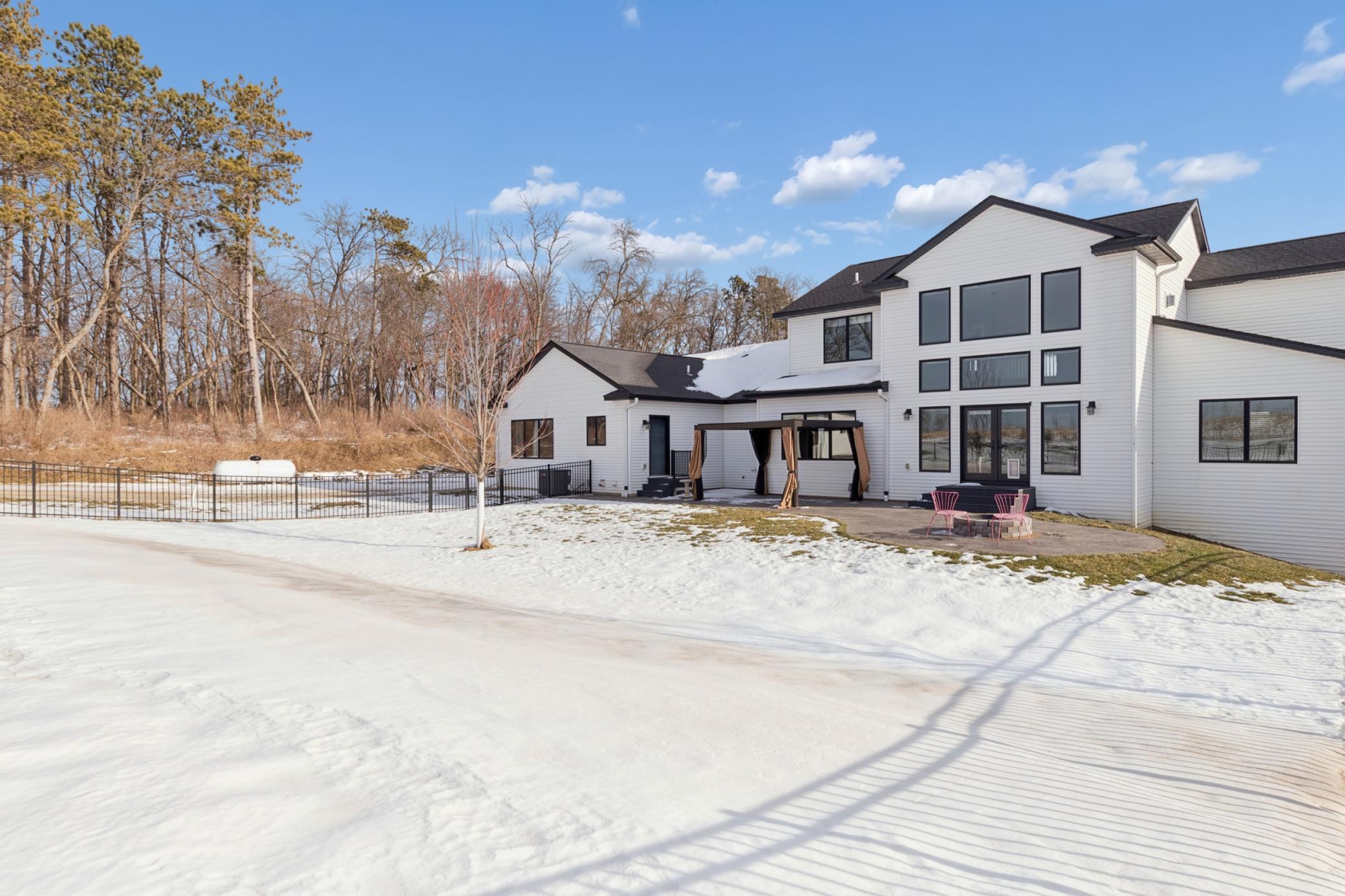 79275 267th St Spring Valley Spring Valley, MN 55975 - Photo 4 of 36