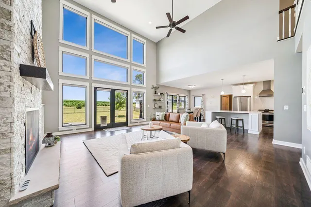 $875,000 | 79275 267th St Spring Valley, Spring Valley, MN 55975