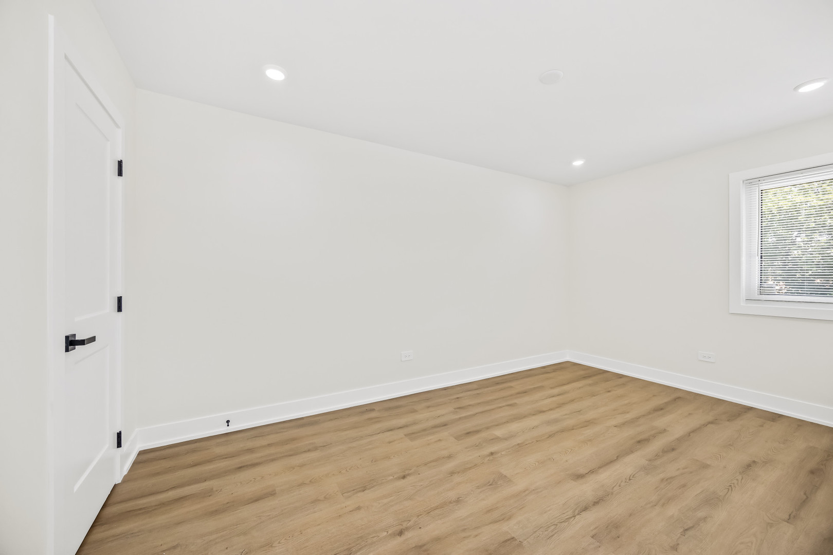 10217 Dearlove Road, Unit 301 Glenview, IL 60025 - Photo 9 of 16