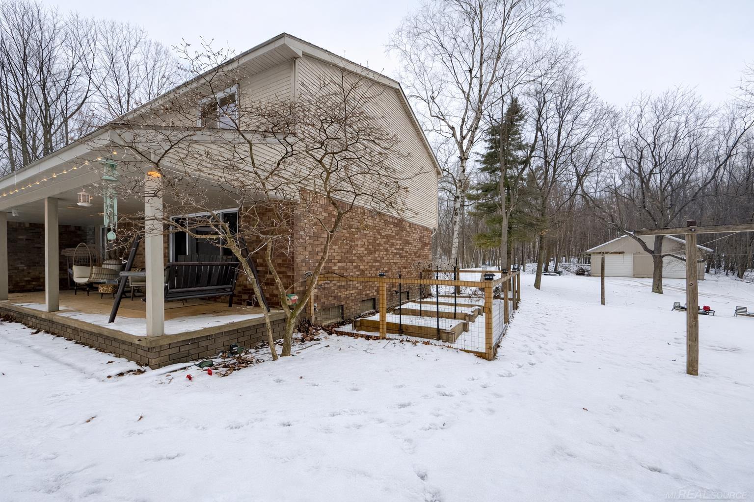 1591 Winslow Road Imlay City, MI 48444 - Photo 3 of 68 50196822-d101de50-e839-46c5-ab6a-0290b0bc0833.JPG