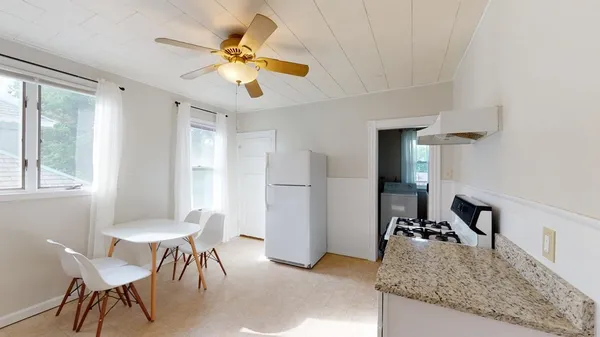 $3,800 | 30 Roseclair Street, Unit 3, Boston, MA 02125