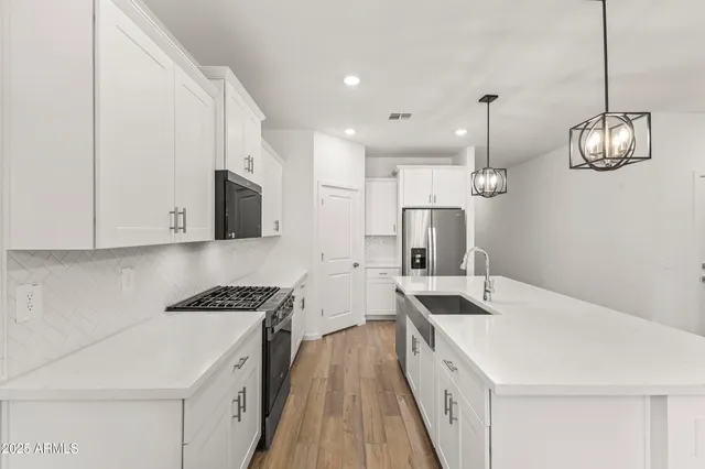 $2,300 | 15849 West Gray Fox Trail, Surprise, AZ 85387