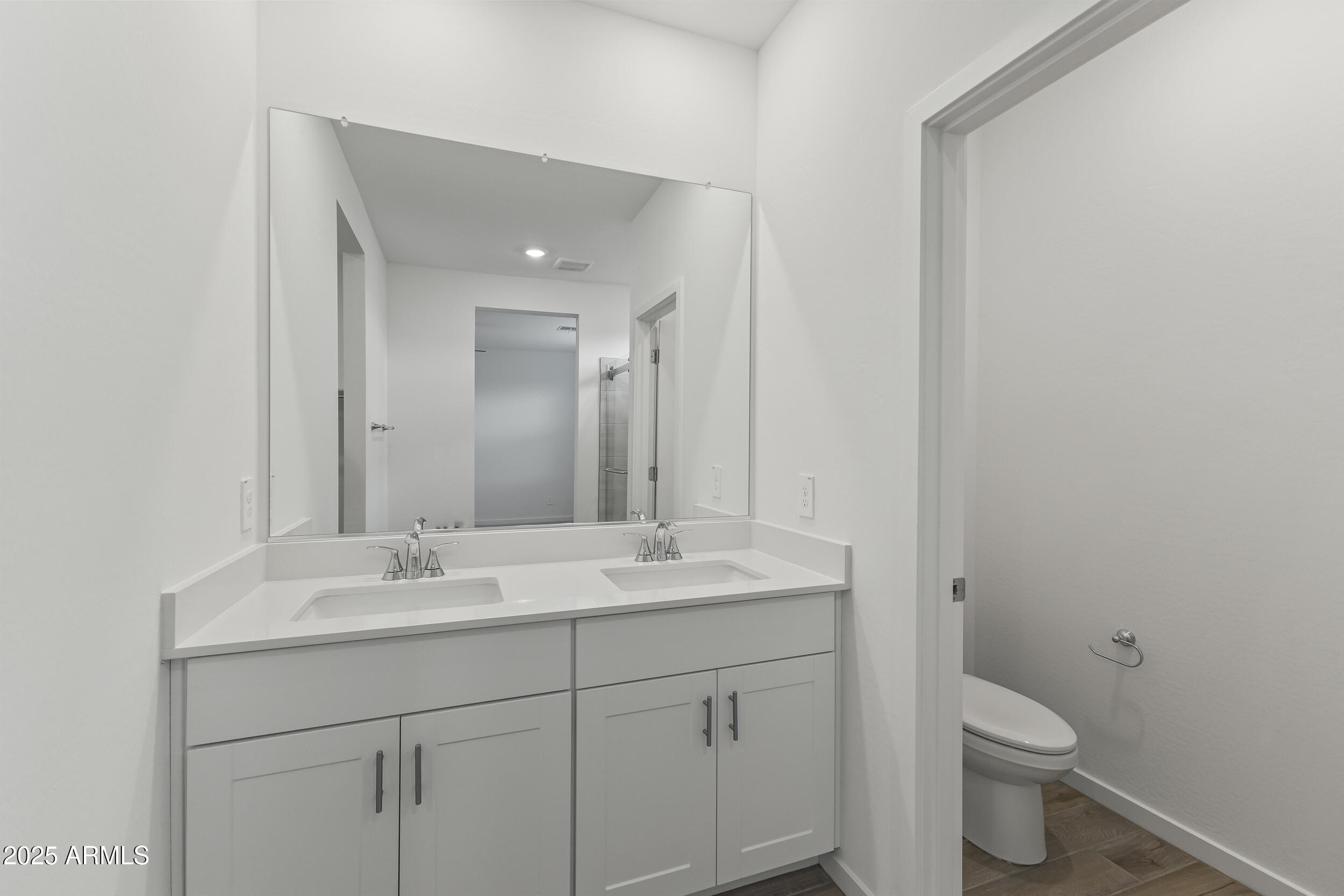 15849 West Gray Fox Trail Surprise, AZ 85387 - Photo 26 of 31 Primary Bathroom