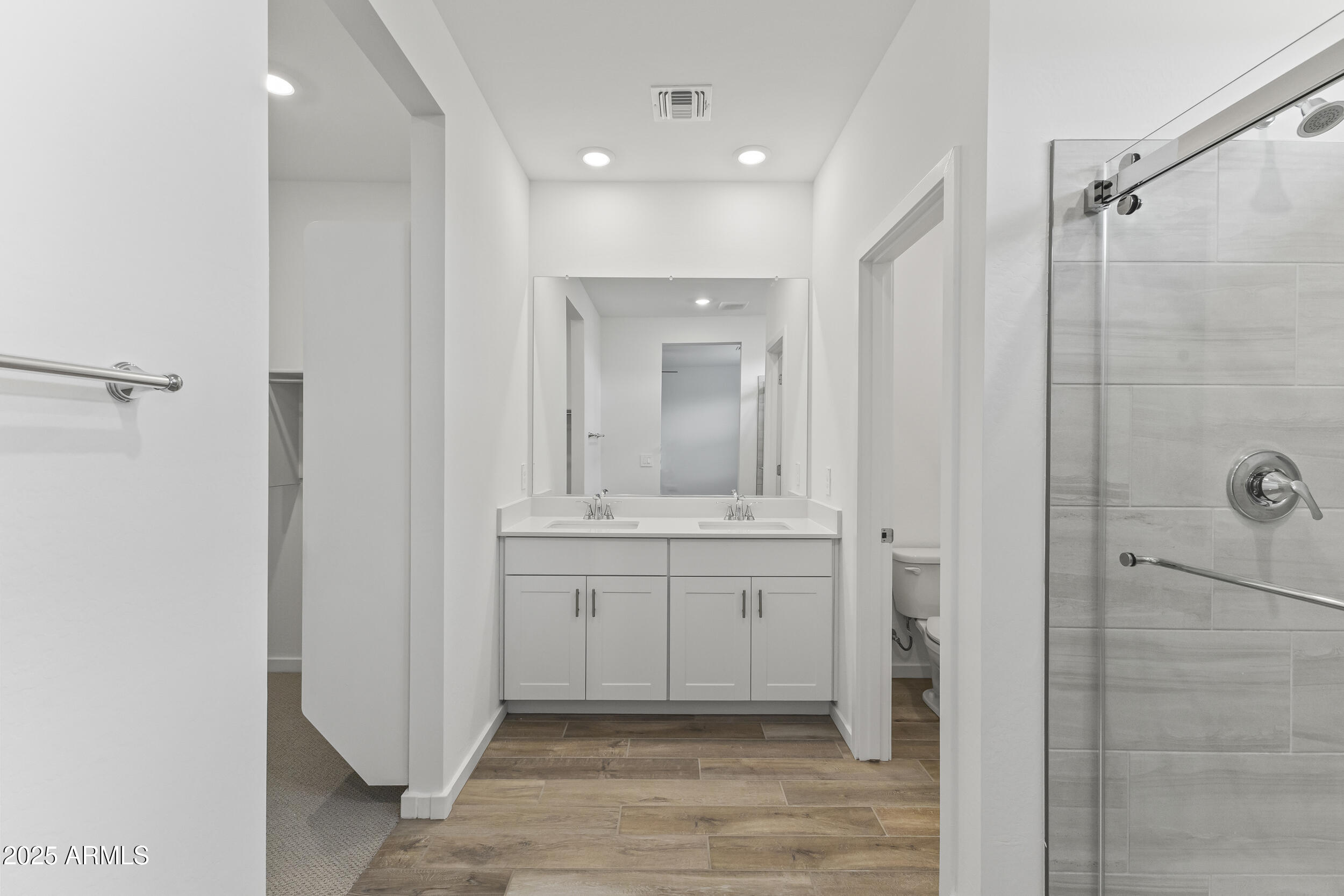 15849 West Gray Fox Trail Surprise, AZ 85387 - Photo 27 of 31 Primary Bathroom
