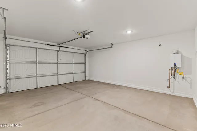 $2,300 | 15849 West Gray Fox Trail, Surprise, AZ 85387