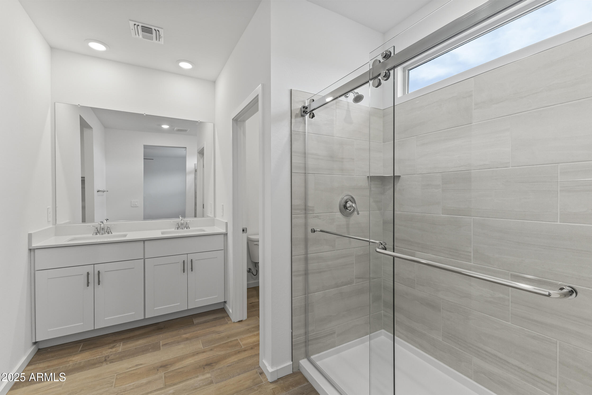 15849 West Gray Fox Trail Surprise, AZ 85387 - Photo 5 of 31 Primary Bathroom
