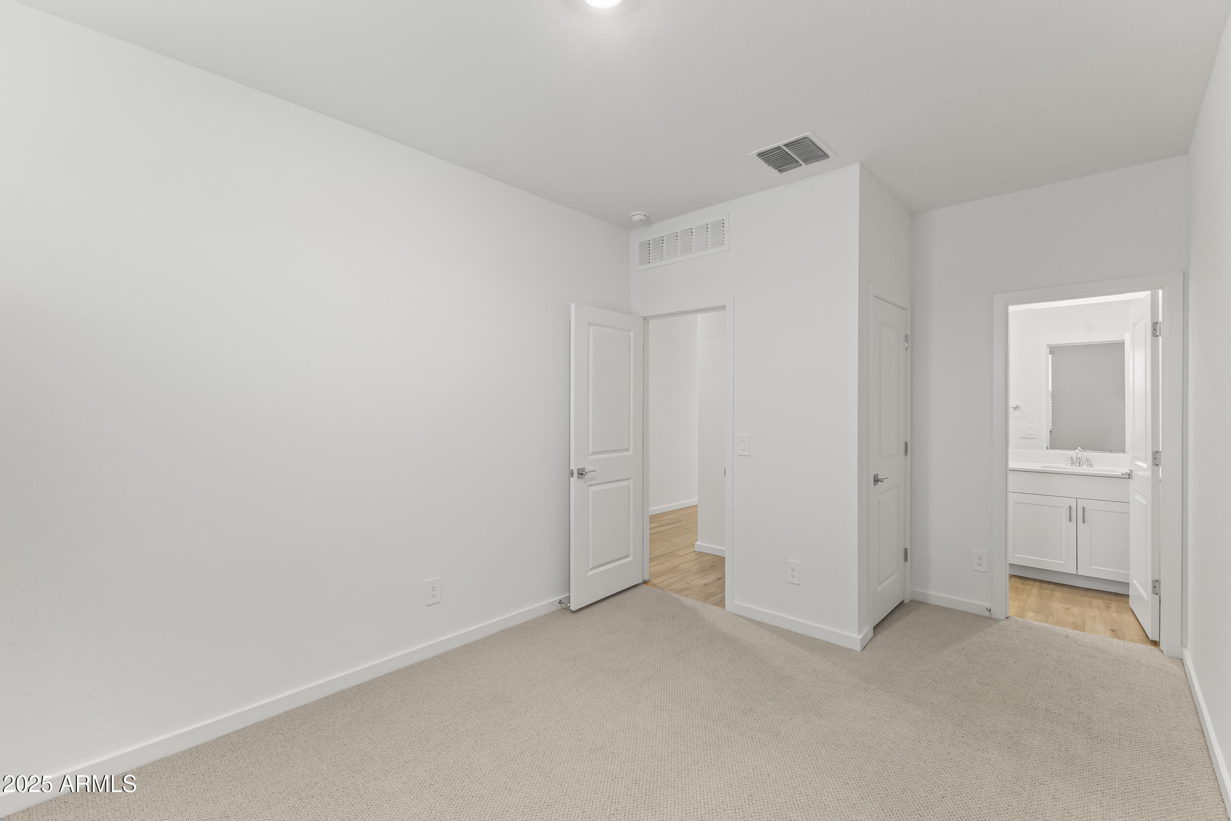 15849 West Gray Fox Trail Surprise, AZ 85387 - Photo 10 of 31 4th bedroom w/ bathroom