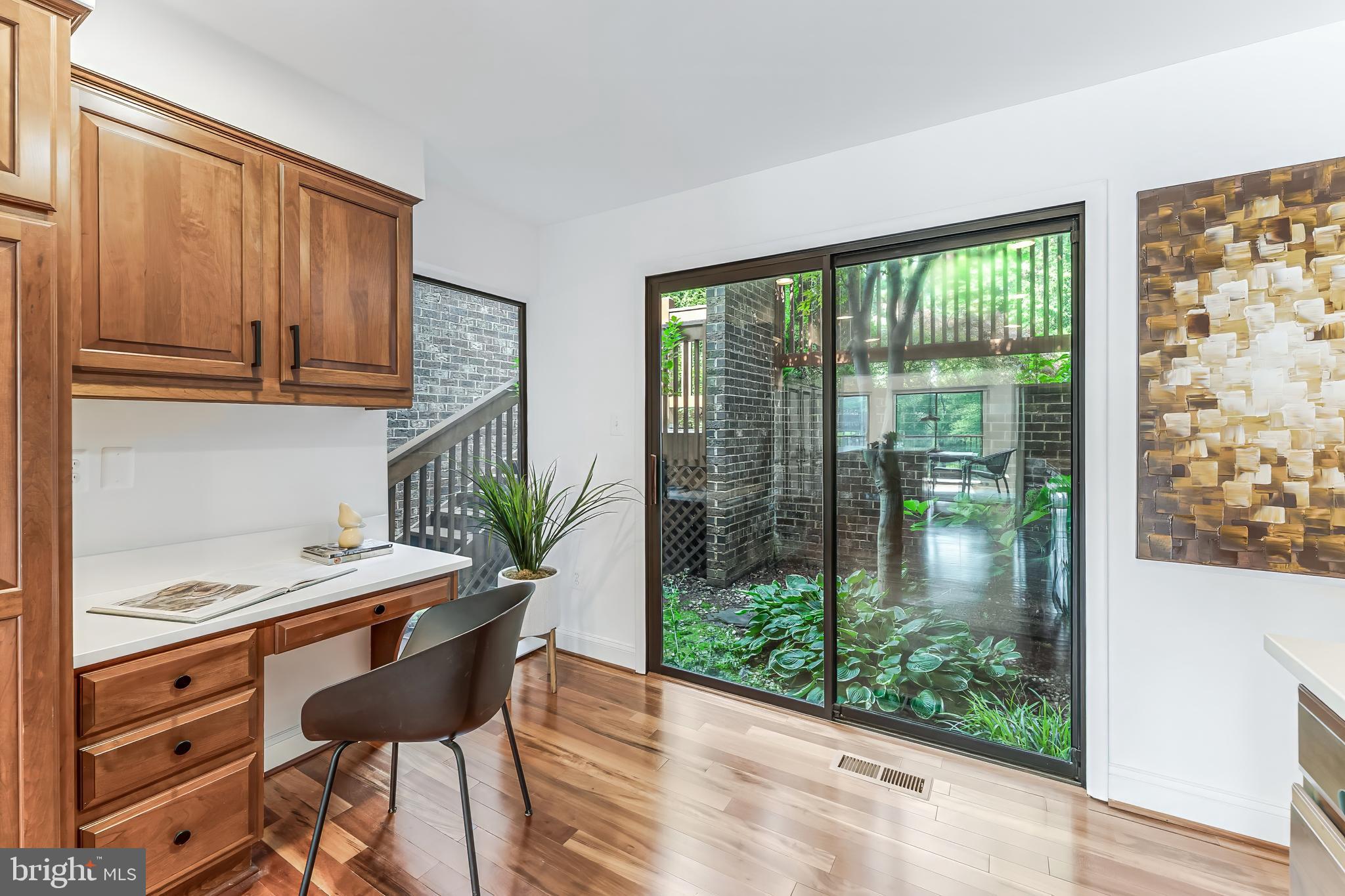 2127 Cabots Point Lane Reston, VA 20191 - Photo 13 of 66