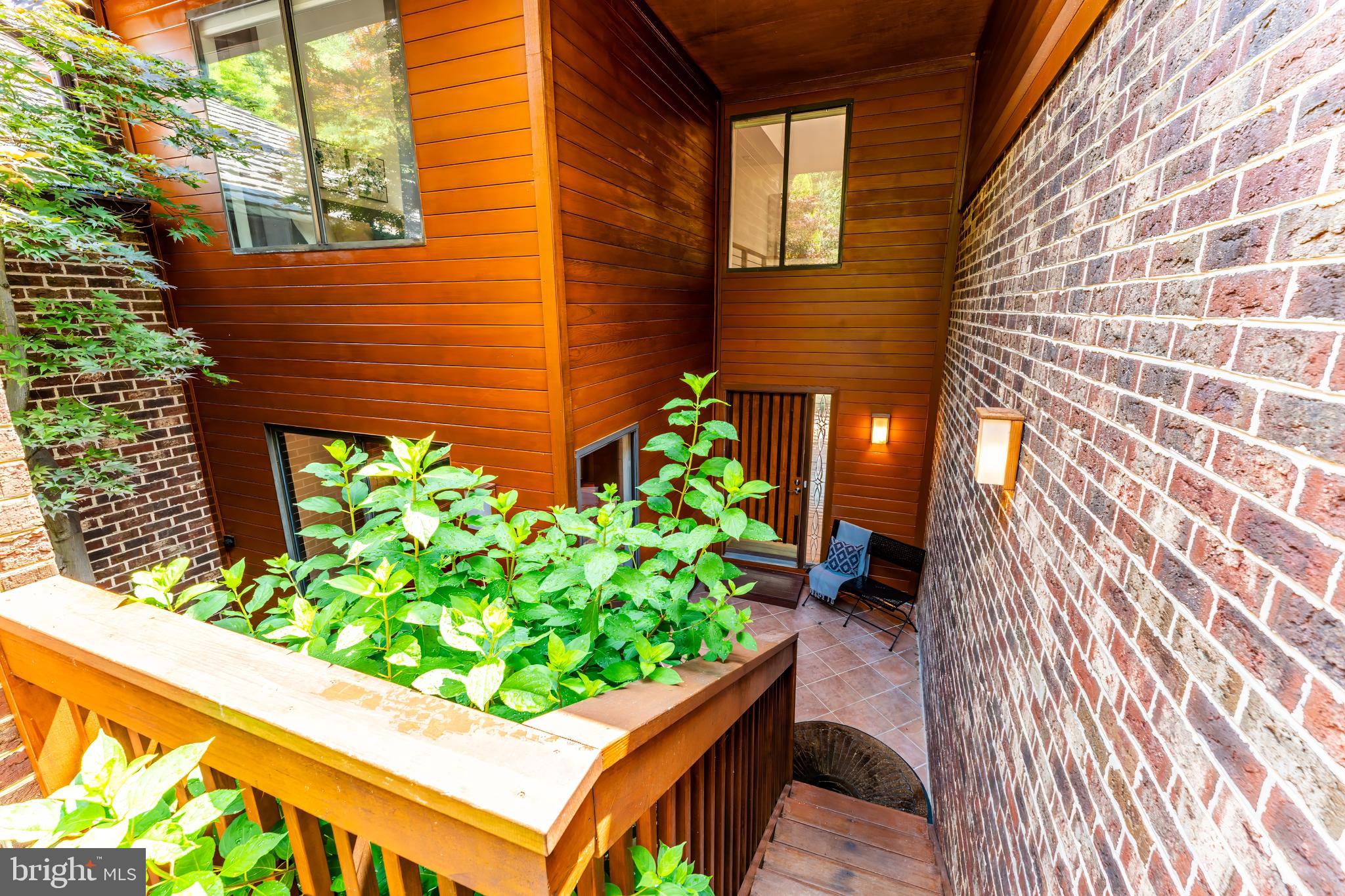 2127 Cabots Point Lane Reston, VA 20191 - Photo 3 of 66