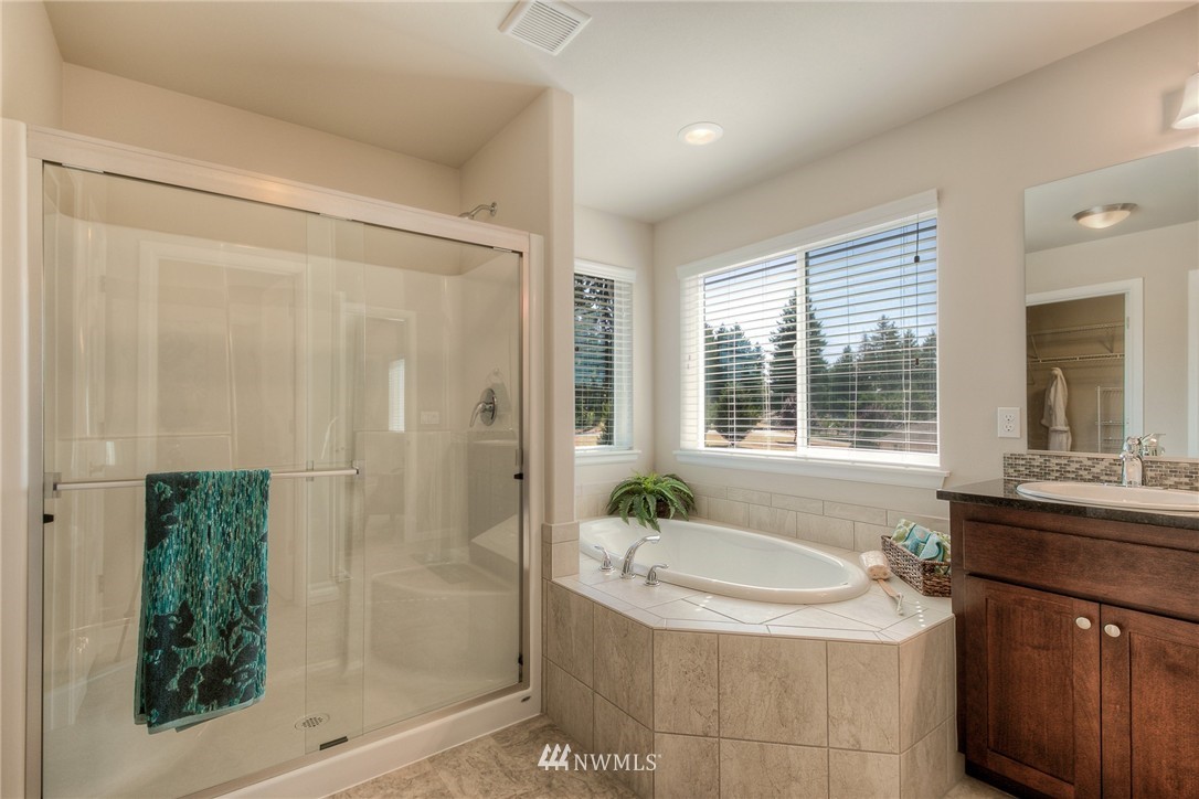 4829 Rosa Court Lacey, WA 98503 - Photo 17 of 25