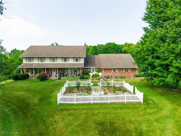 $1 | 16455 Dover Road, Dundee, OH 44624