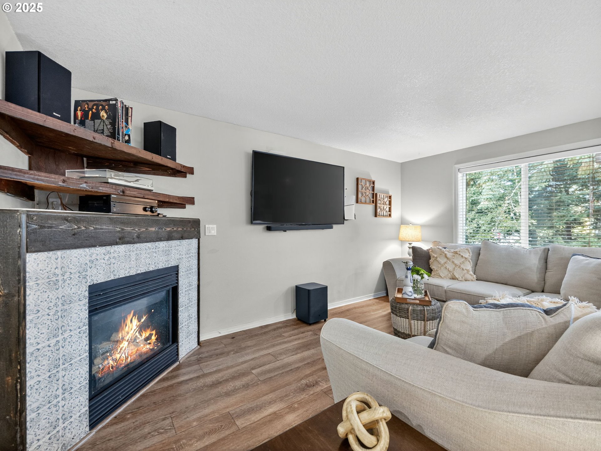 10340 Southwest Dunlin Place Beaverton, OR 97007 - Photo 15 of 46 Family Room