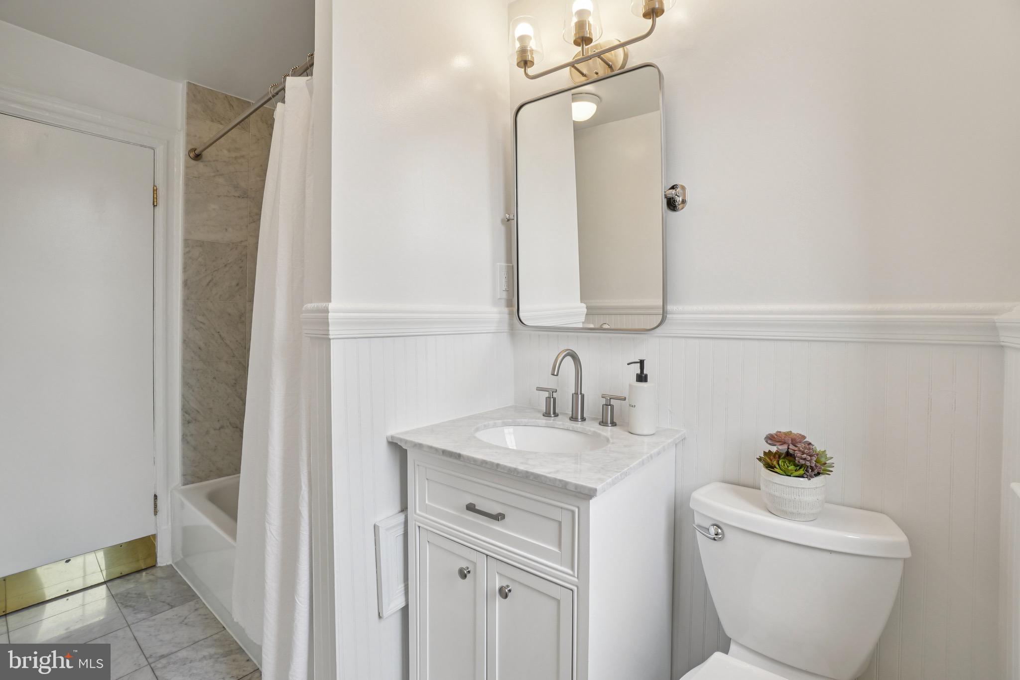 1401 Columbia Road Northwest, Unit 403 Washington, DC 20009 - Photo 16 of 16 Bathroom