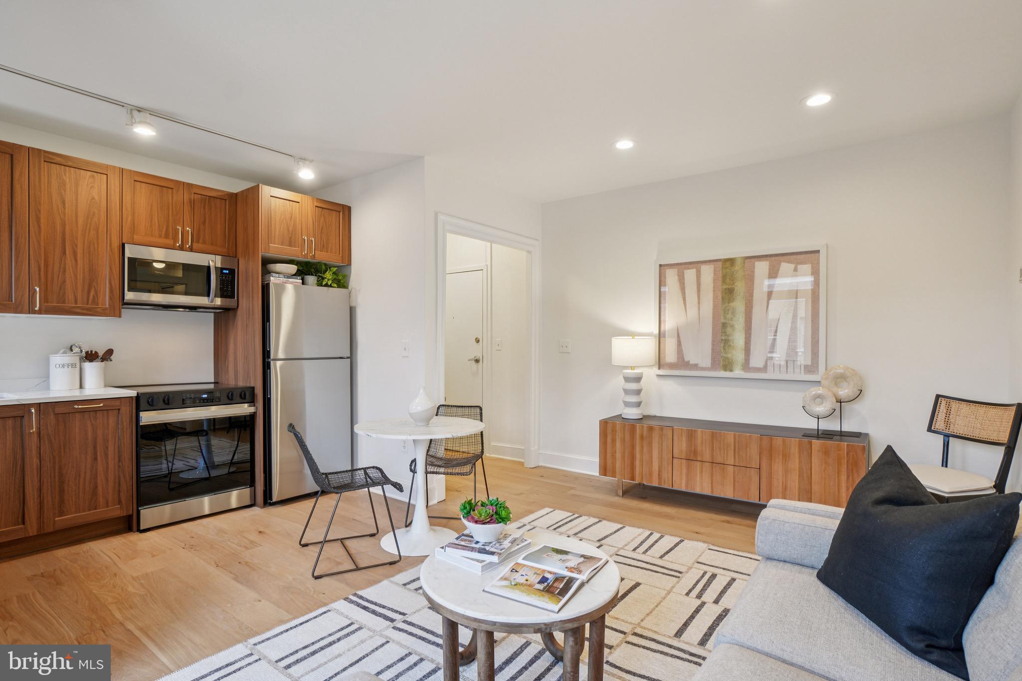 1401 Columbia Road Northwest, Unit 403 Washington, DC 20009 - Photo 5 of 16 Living/Dining/Kitchen