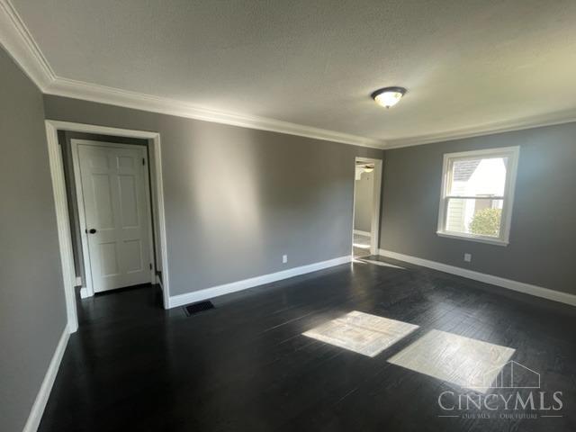 6304 Stewart Road Silverton, OH 45227 - Photo 2 of 16