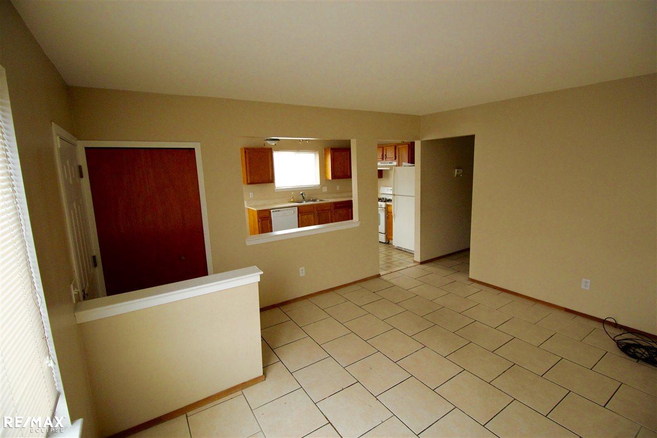 4135 Stephens Road Warren, MI 48091 - Photo 7 of 16 31314510-6.JPG