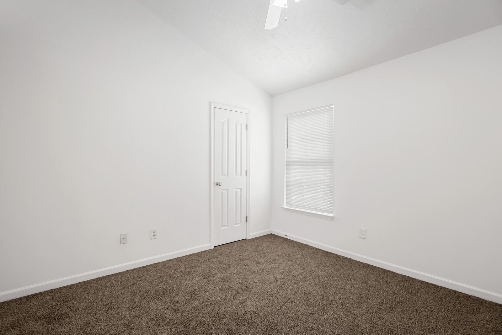 2961 South Rutherford Boulevard, Unit C2 Murfreesboro, TN 37130 - Photo 12 of 25