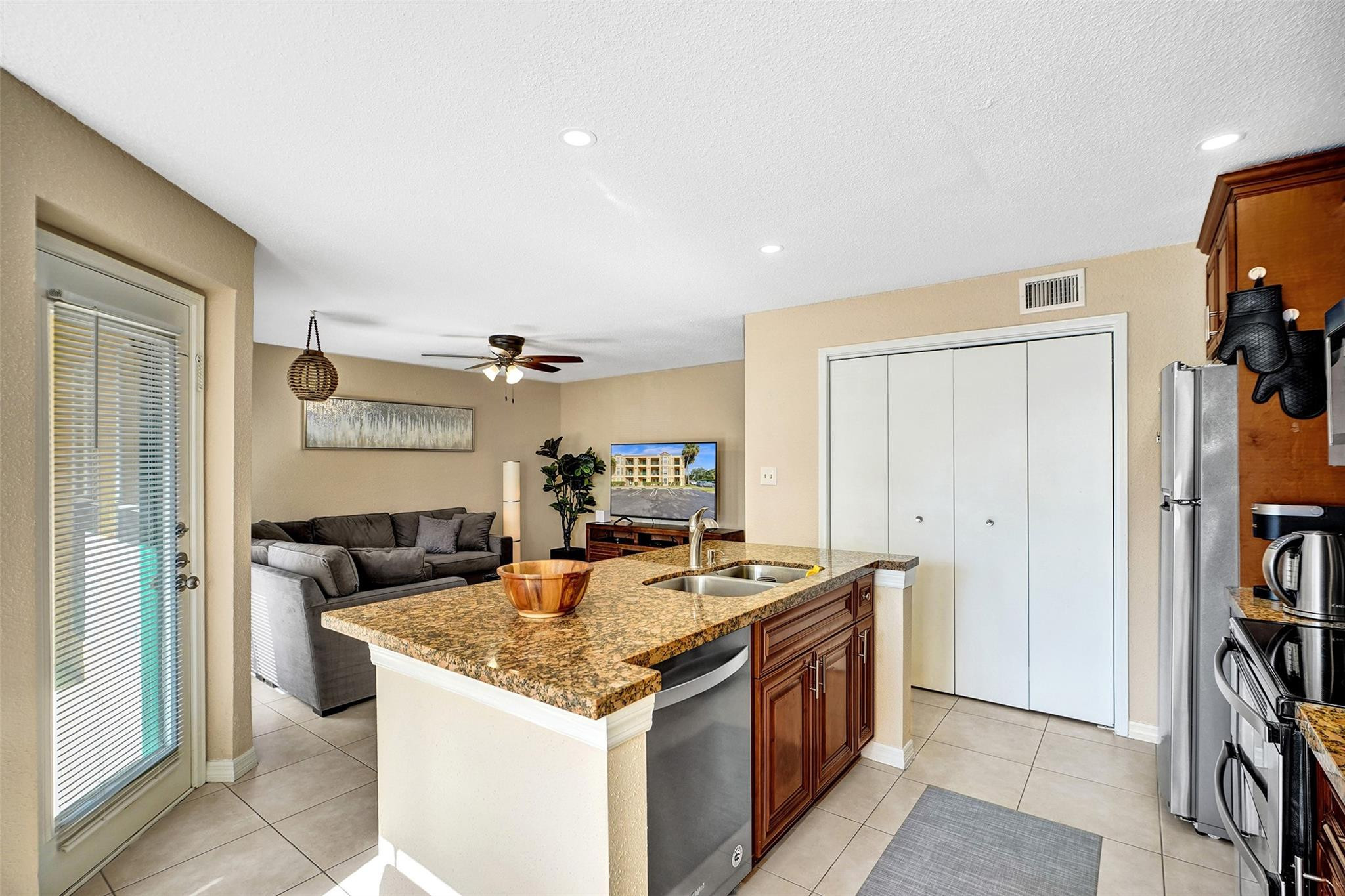 777 Riverside Drive, Unit 1517 Coral Springs, FL 33071 - Photo 14 of 28 Photo 15