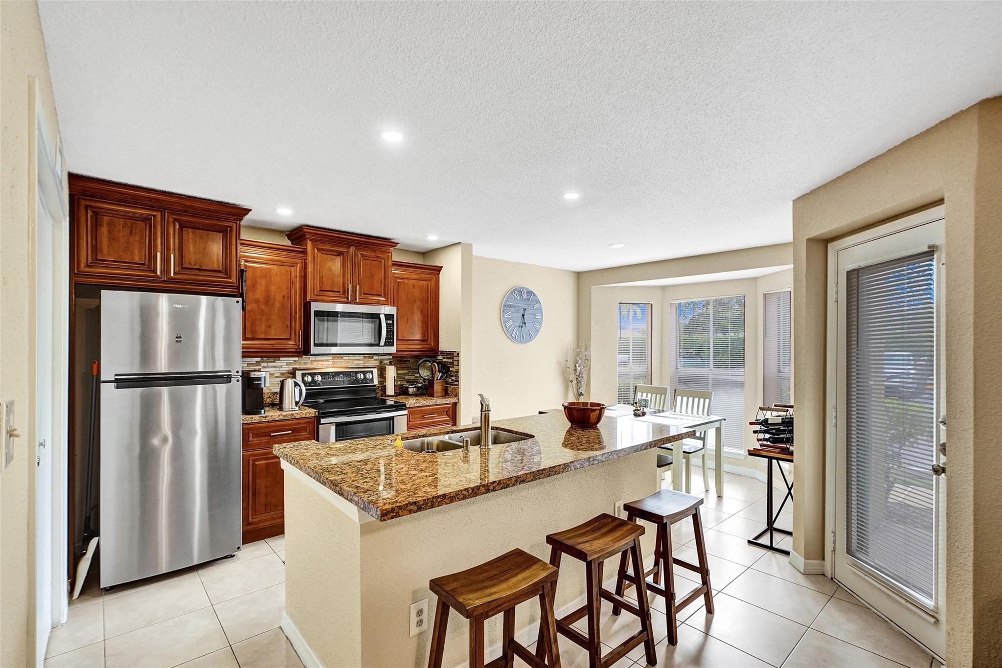 777 Riverside Drive, Unit 1517 Coral Springs, FL 33071 - Photo 2 of 28 Photo 2