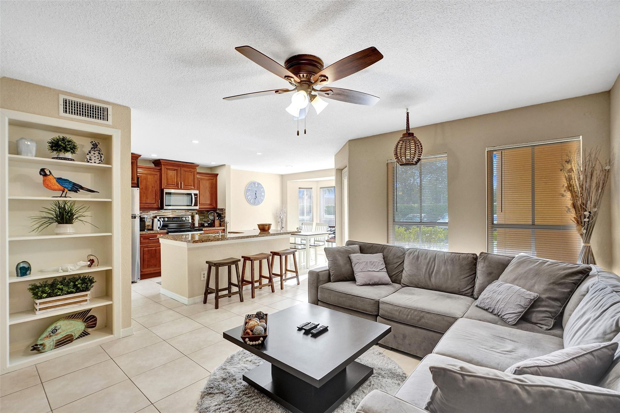 777 Riverside Drive, Unit 1517 Coral Springs, FL 33071 - Photo 8 of 28 Photo 8