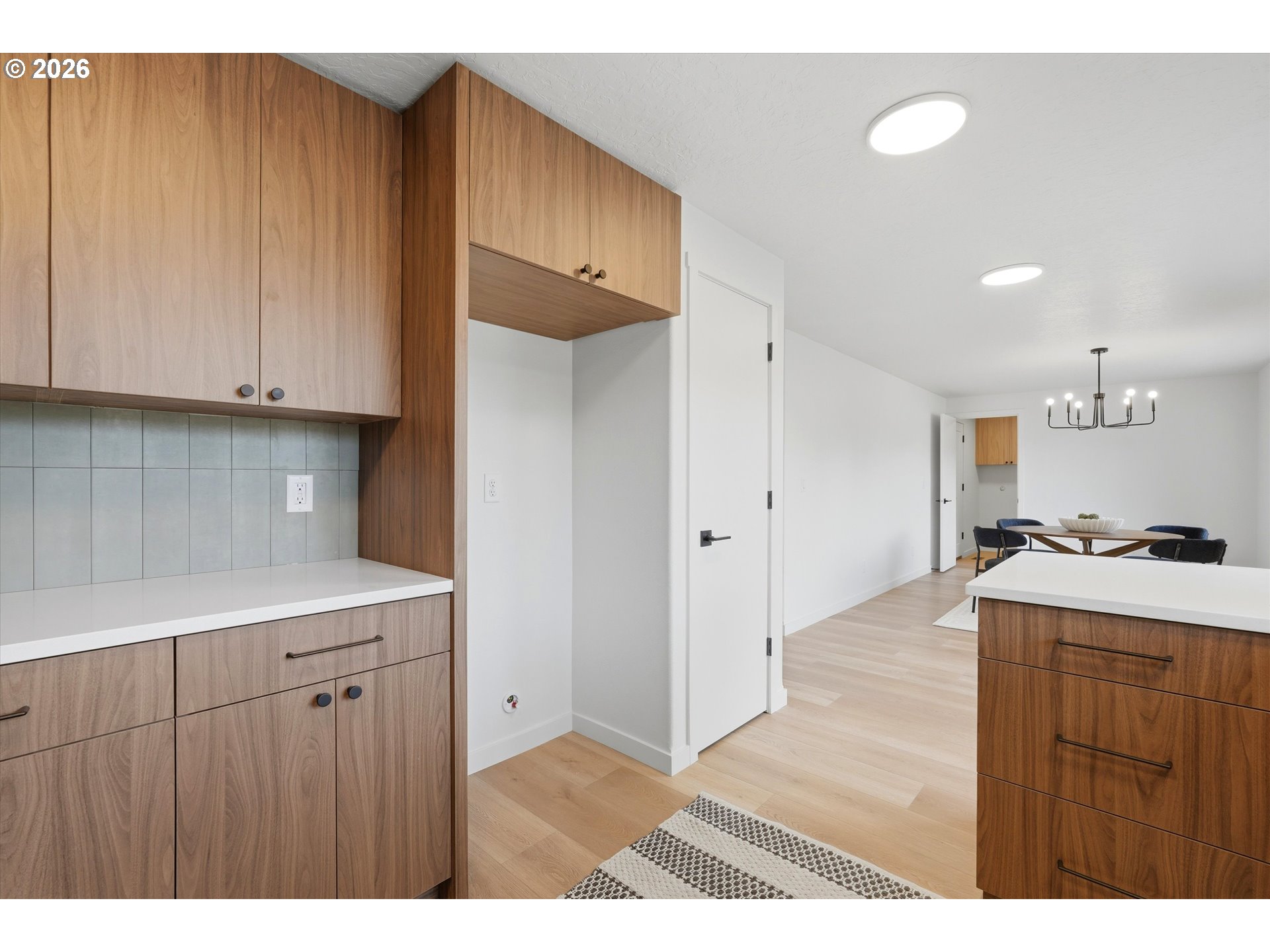 9827 North Ivanhoe Street Portland, OR 97203 - Photo 8 of 27