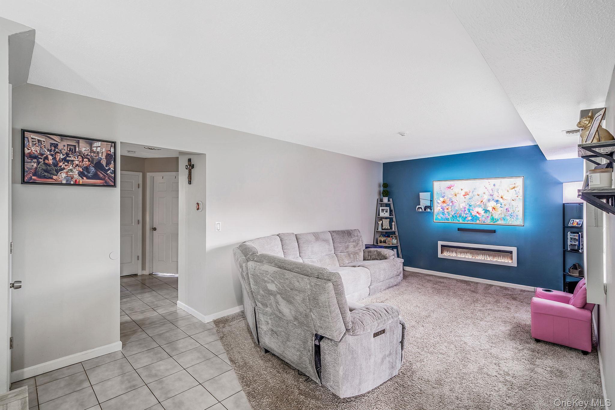 201 Lake Pointe Circle, Unit 201 Middle Island, NY 11953 - Photo 8 of 19