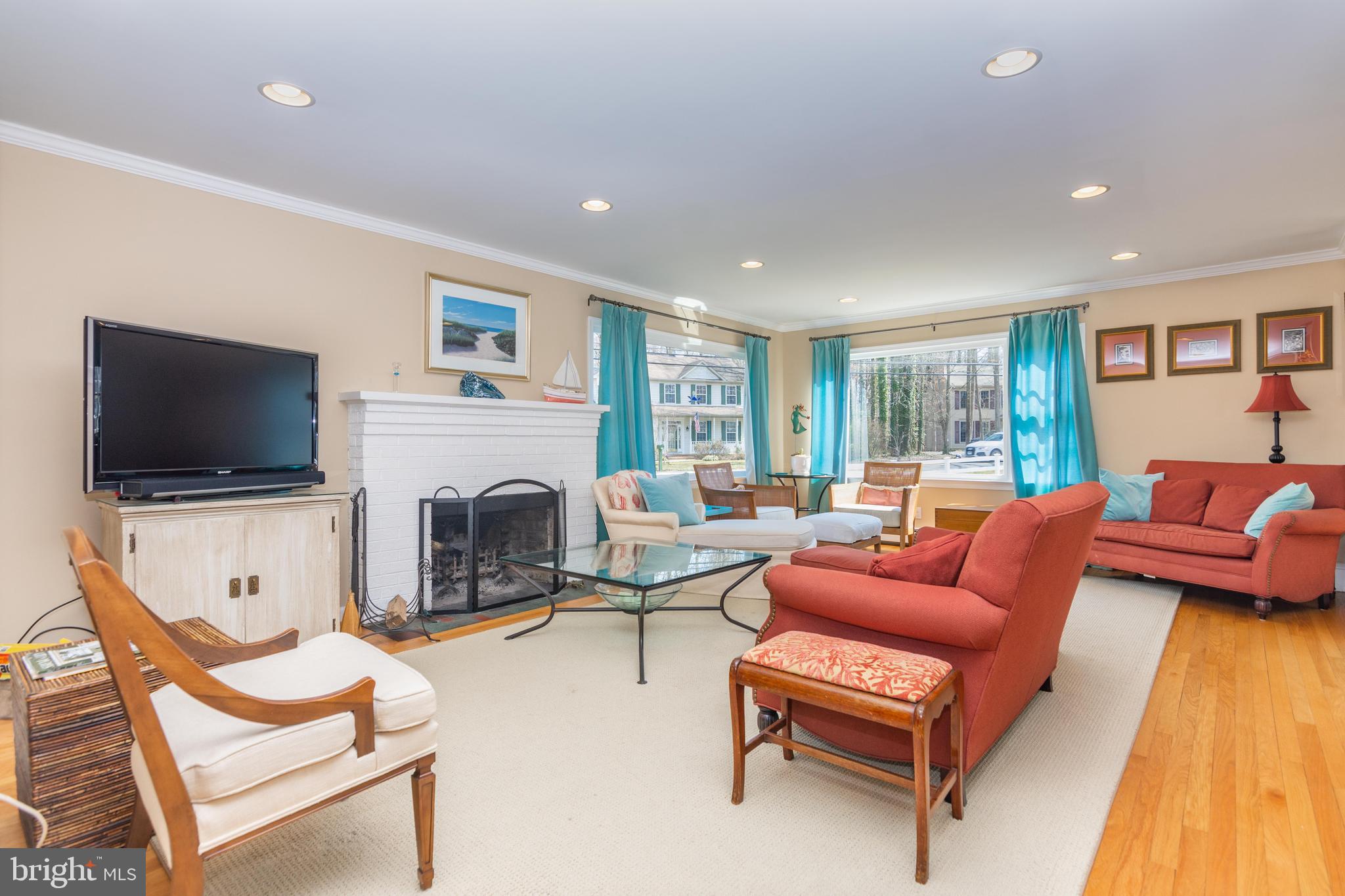 267 Cape St John Road Annapolis, MD 21401 - Photo 6 of 22 Wood floors throughout