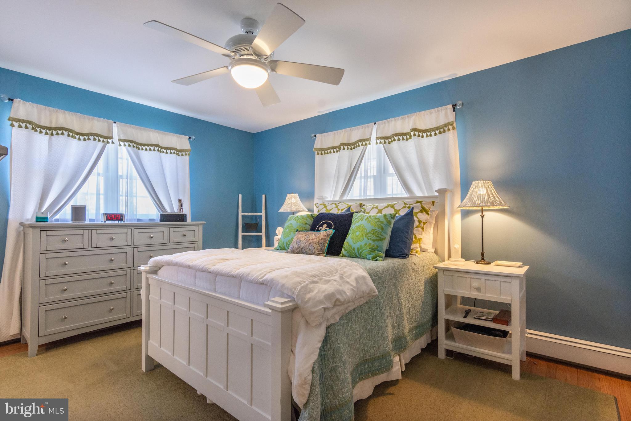 267 Cape St John Road Annapolis, MD 21401 - Photo 7 of 22 Main Level Master Bedroom Suite
