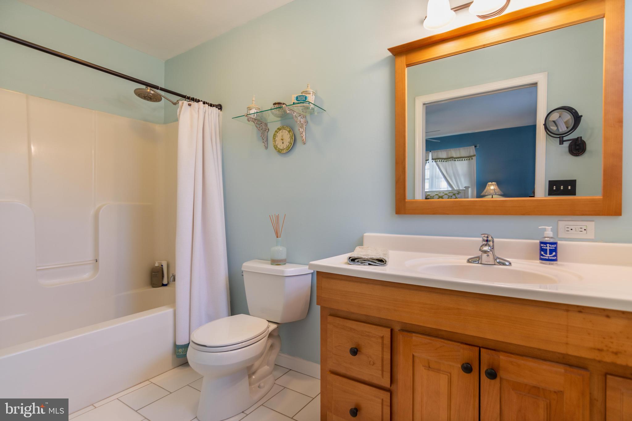 267 Cape St John Road Annapolis, MD 21401 - Photo 9 of 22 Master Bathroom