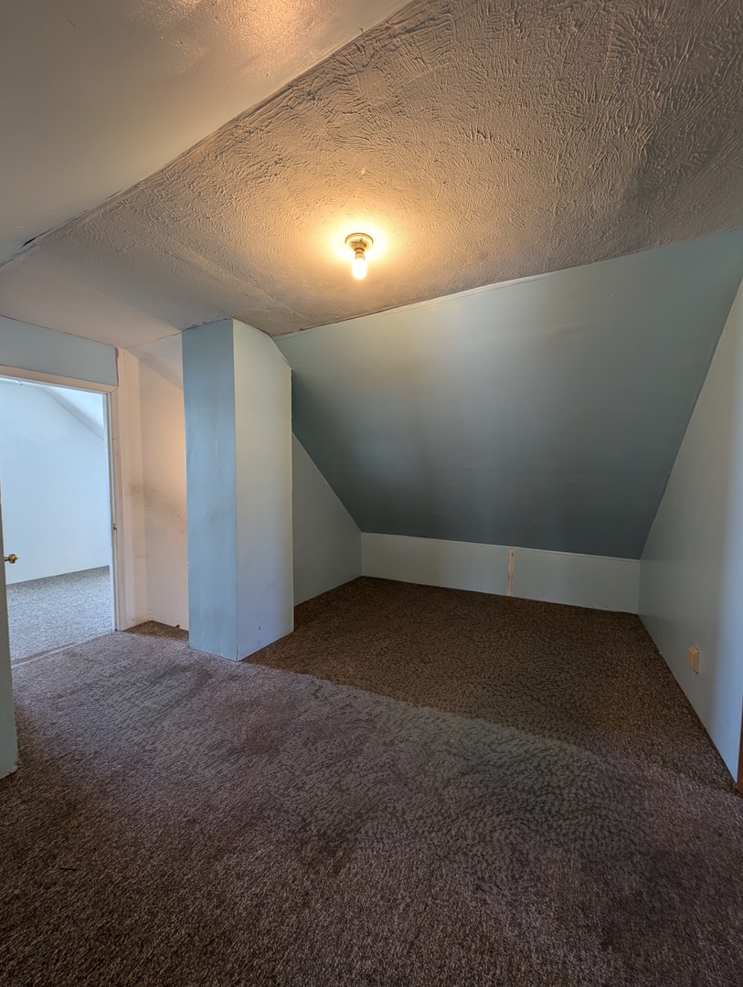 543 East 3rd Street El Paso, IL 61738 - Photo 3 of 21 a view of an empty room