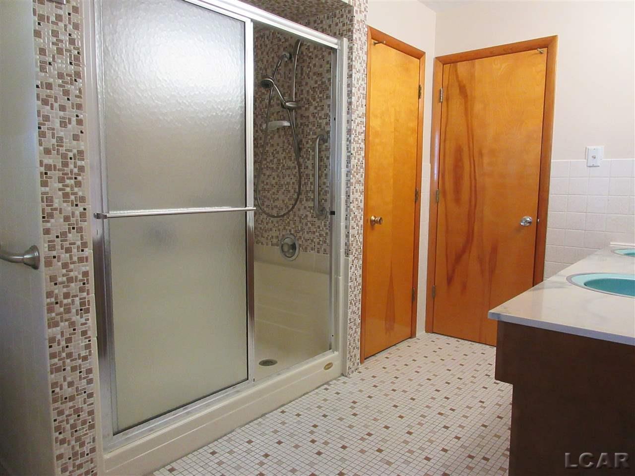4292 Kehoe Road Clinton, MI 49236 - Photo 23 of 44 NEWER CERAMIC SHOWER
