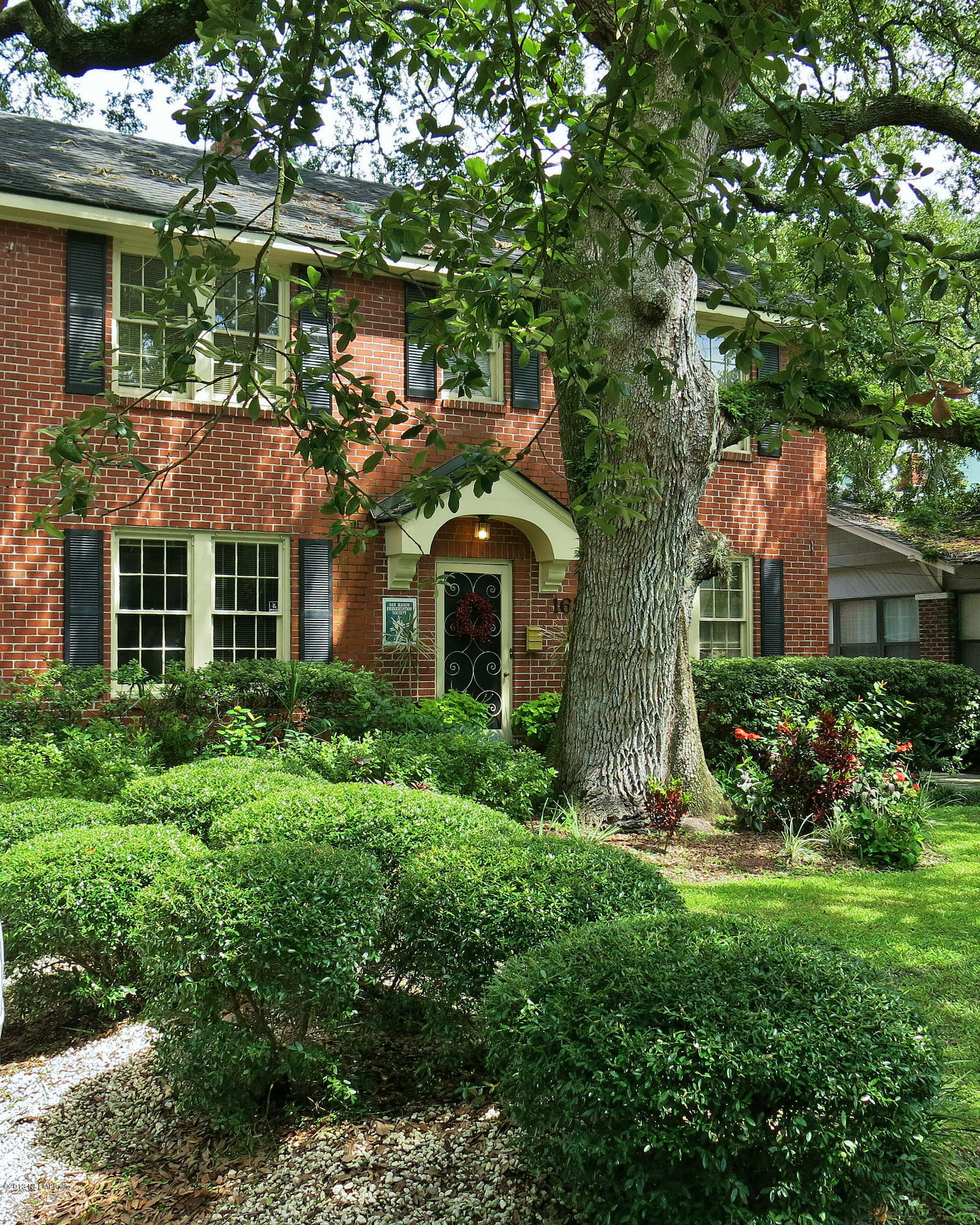 1651 River Road Jacksonville, FL 32207 - Photo 2 of 14 front view approach 2