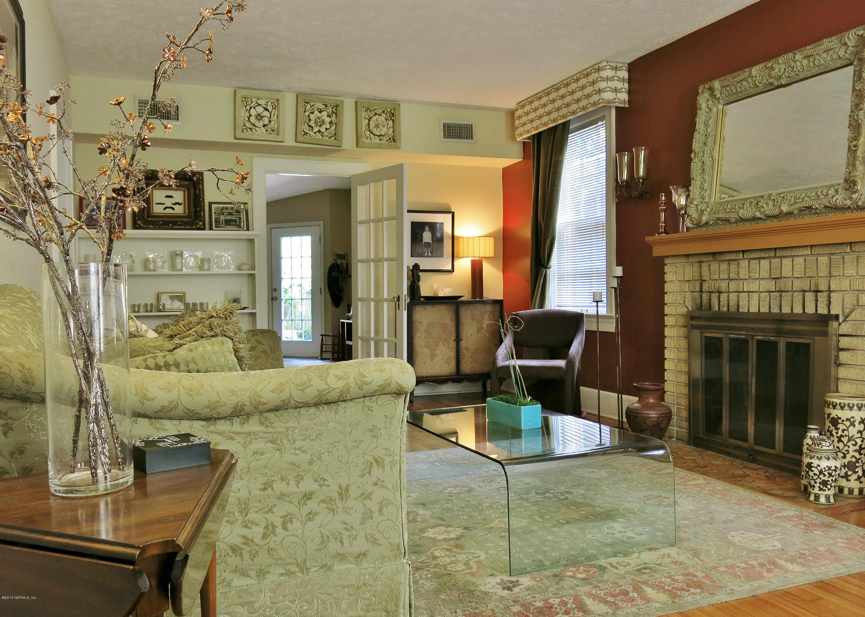 1651 River Road Jacksonville, FL 32207 - Photo 4 of 14 parlor 4