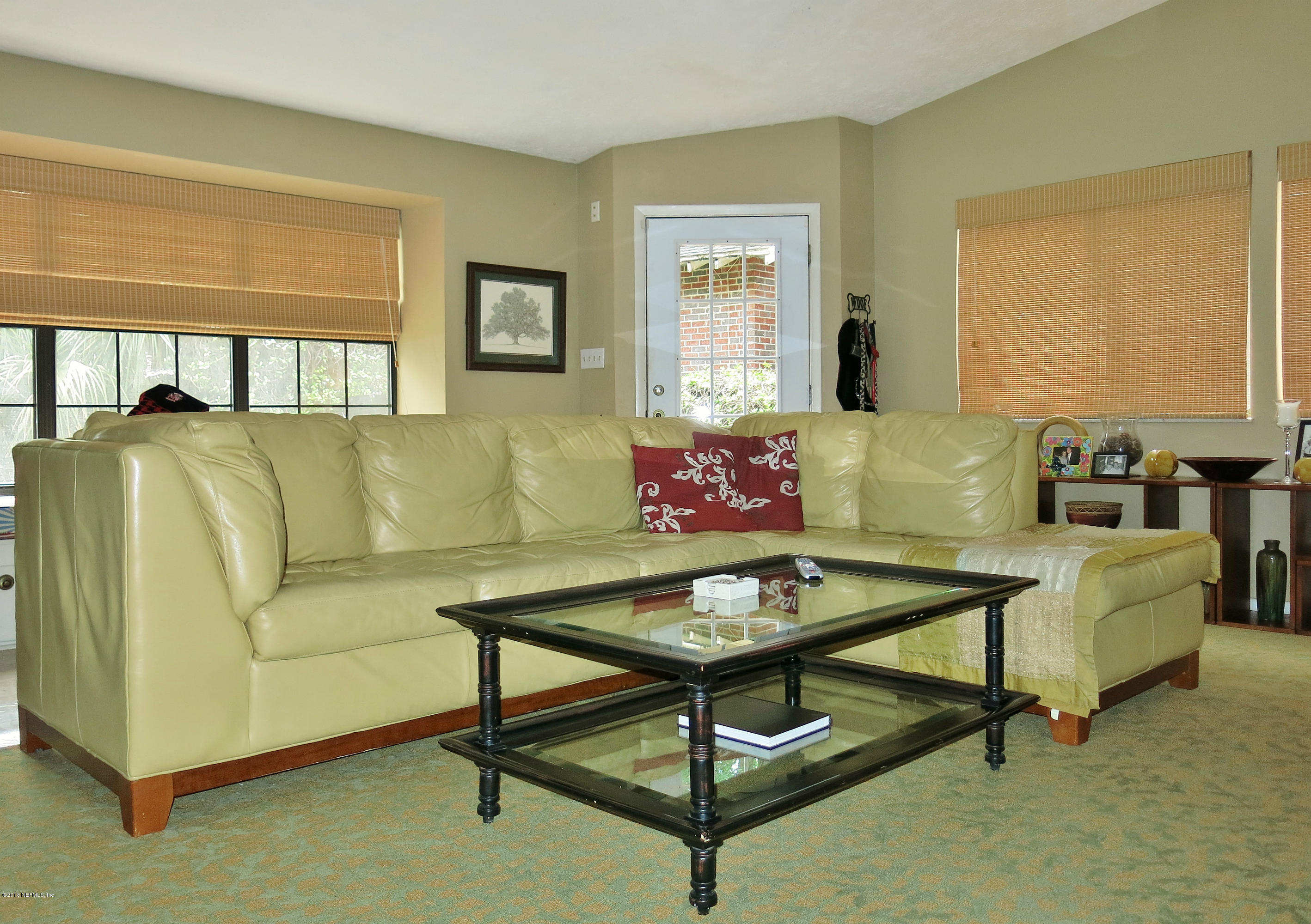 1651 River Road Jacksonville, FL 32207 - Photo 7 of 14 great room 1