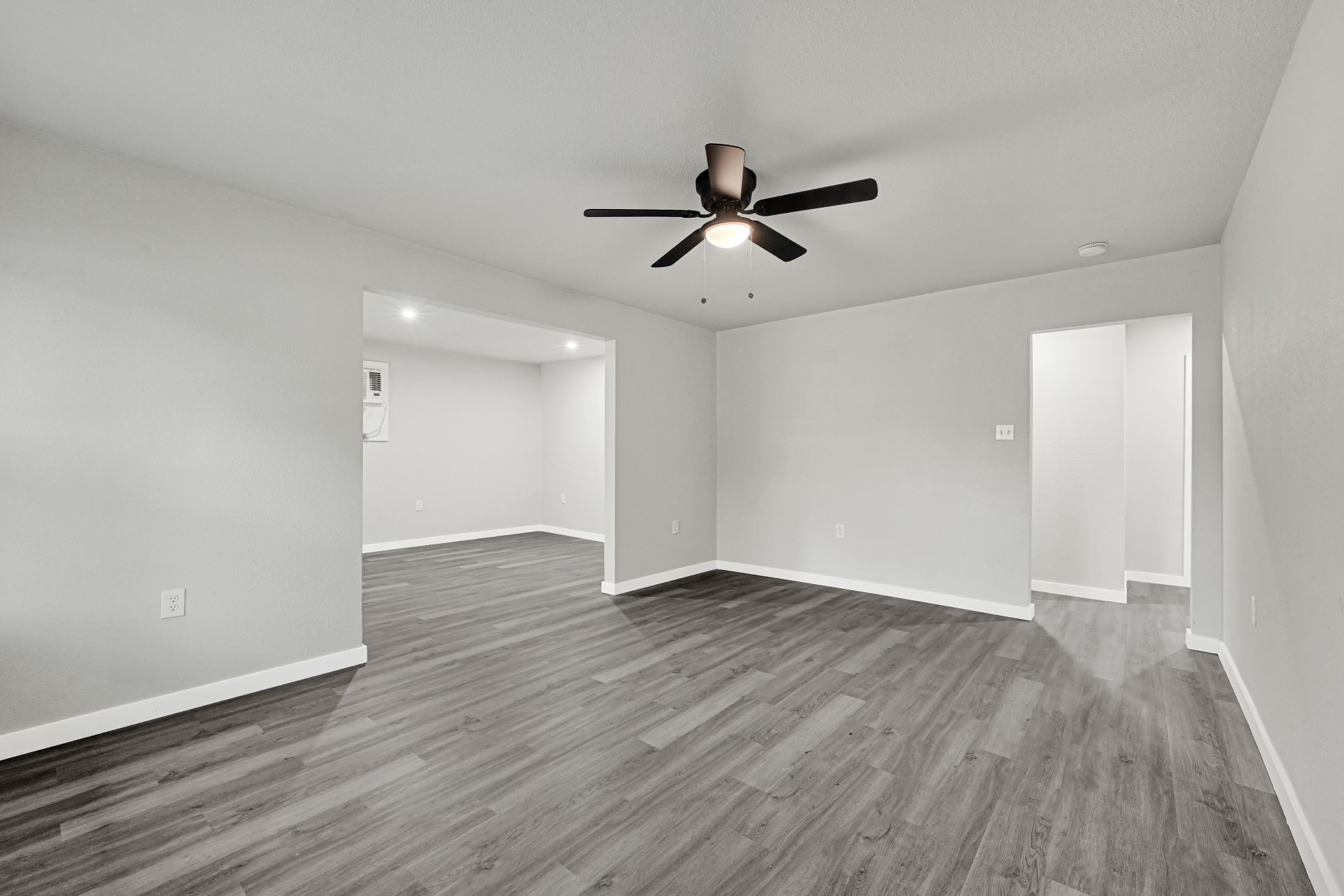 10609 Murr Way Houston, TX 77048 - Photo 4 of 22