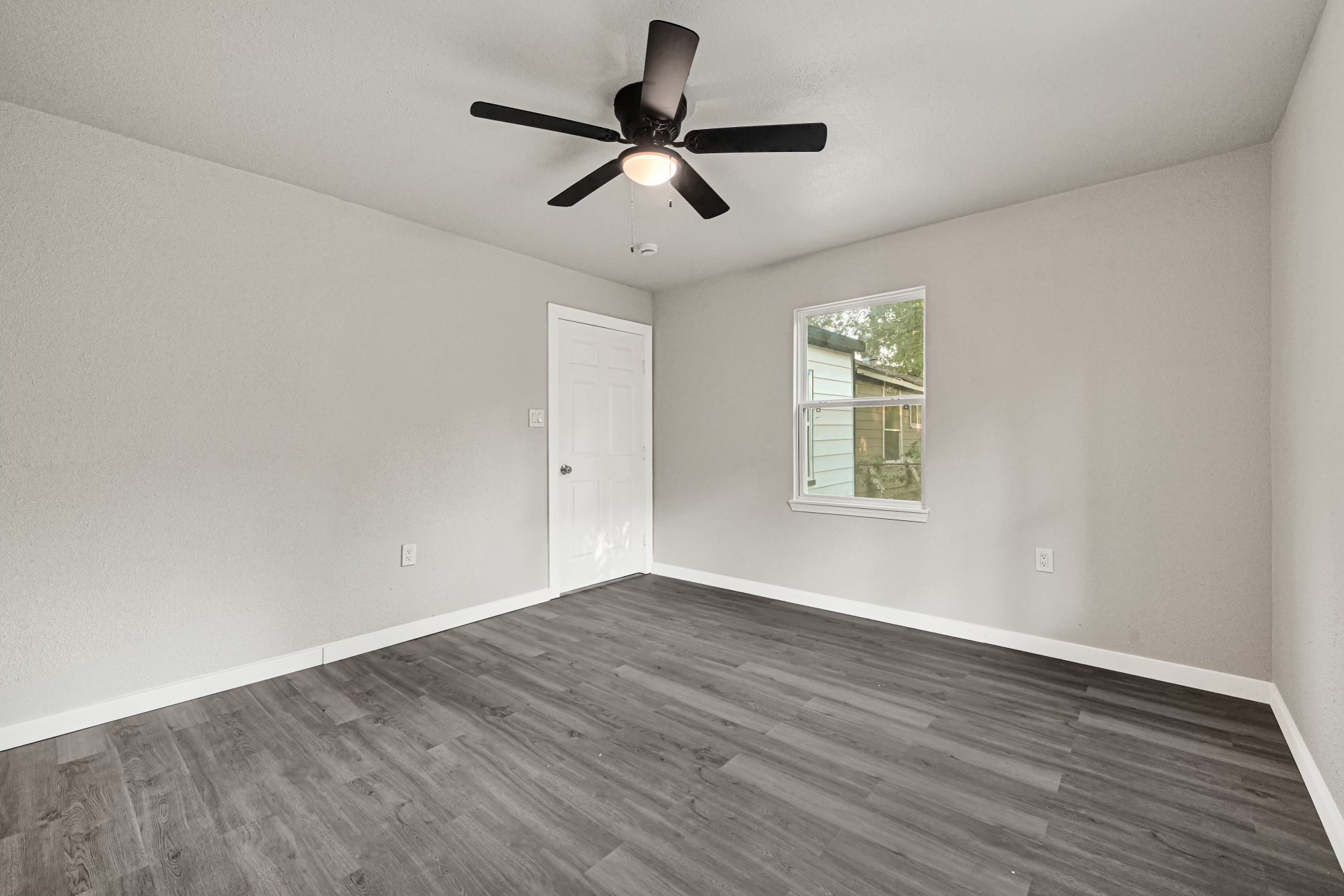 10609 Murr Way Houston, TX 77048 - Photo 6 of 22