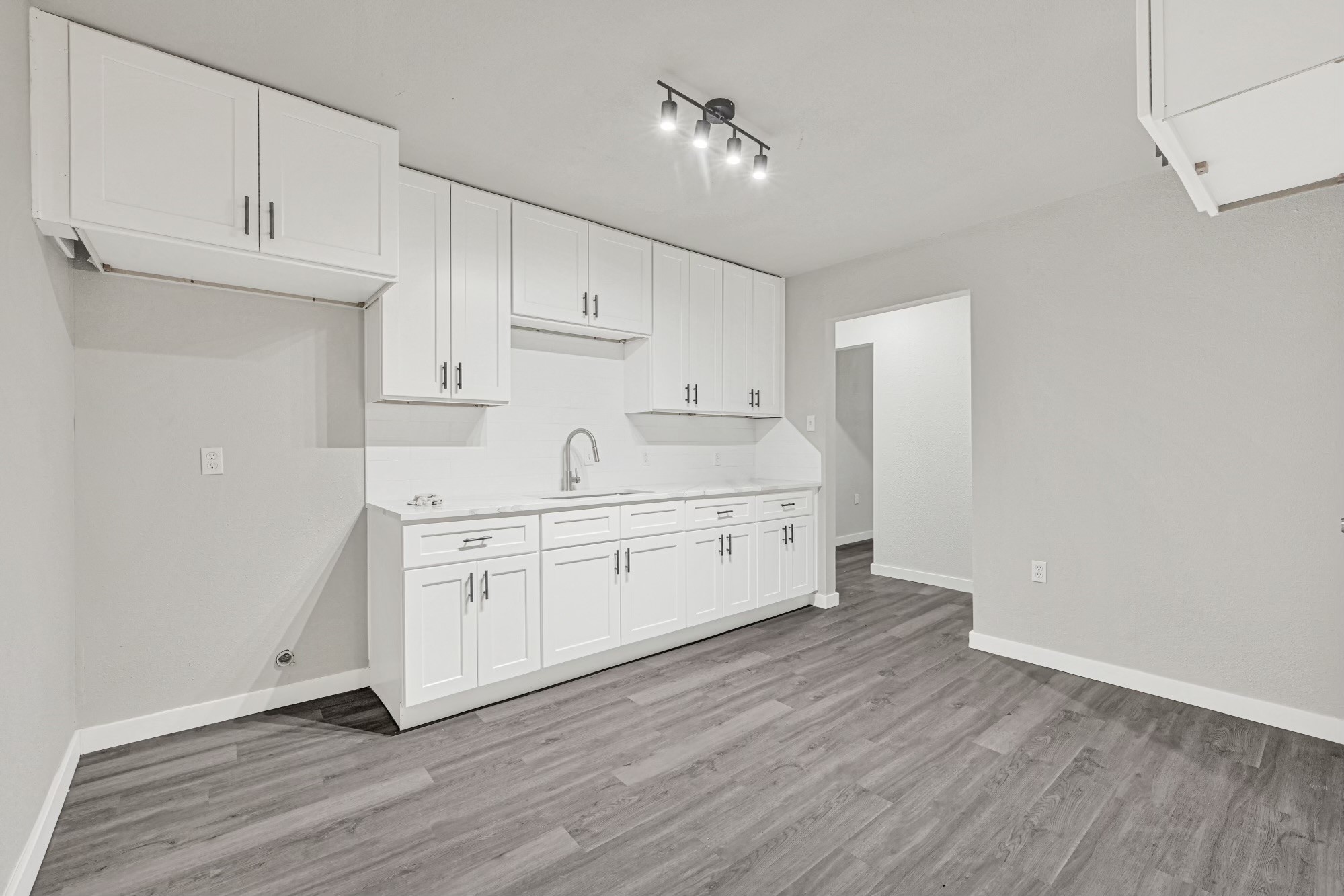 10609 Murr Way Houston, TX 77048 - Photo 7 of 22