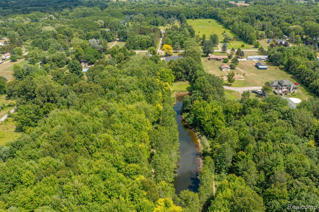 7335 Johnson Road Flushing, MI 48433 - Photo 41 of 44