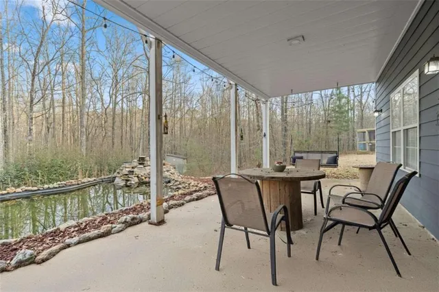 $750,000 | 8399 East Carroll Road, Whitesburg, GA 30185