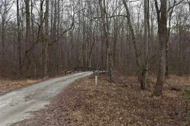 $750,000 | 8399 East Carroll Road, Whitesburg, GA 30185