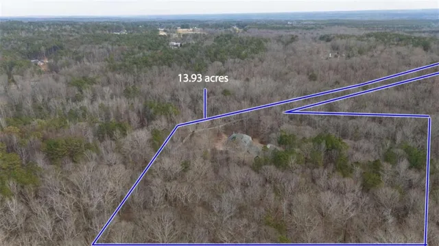 $750,000 | 8399 East Carroll Road, Whitesburg, GA 30185