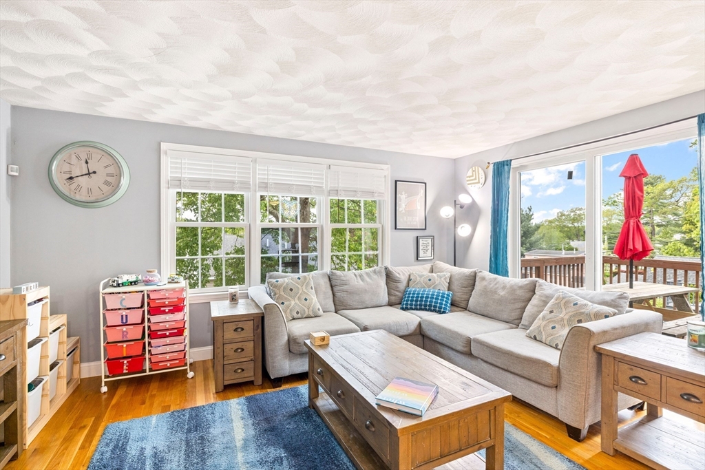 20 Emerson Road North Reading, MA 01864 - Photo 11 of 29 Gallery Image 11