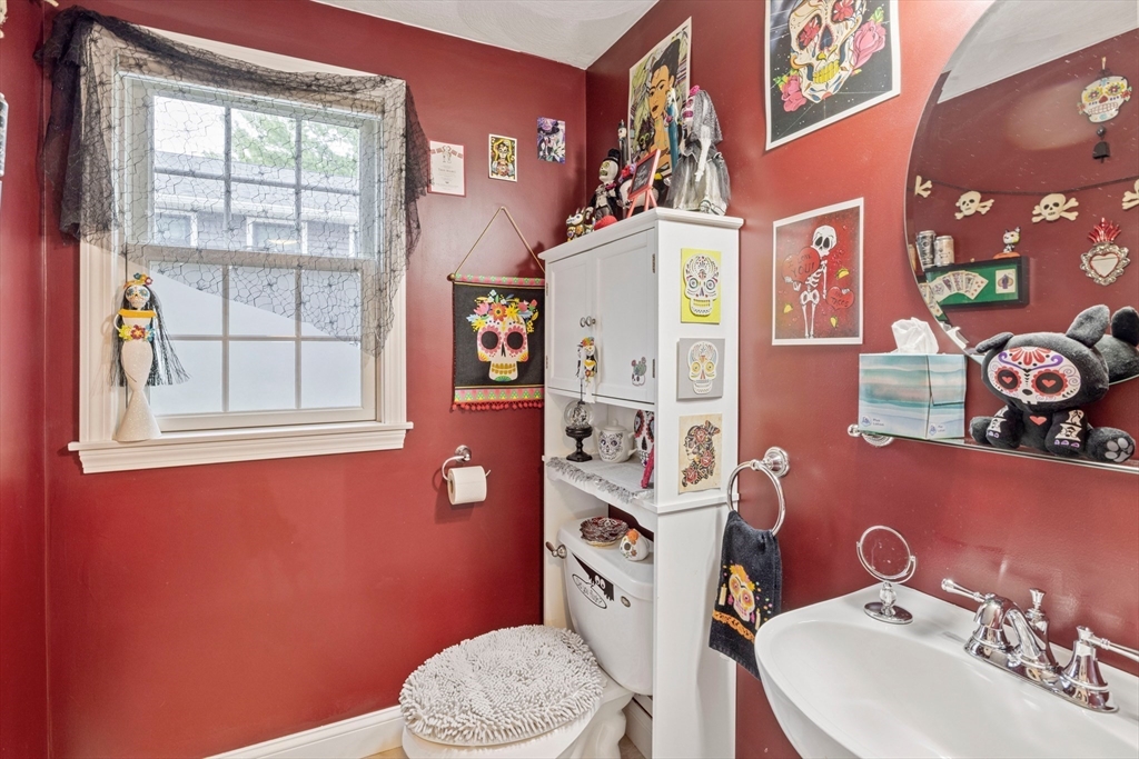20 Emerson Road North Reading, MA 01864 - Photo 14 of 29 Gallery Image 14