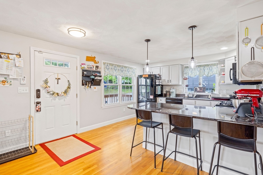 20 Emerson Road North Reading, MA 01864 - Photo 8 of 29 Gallery Image 8