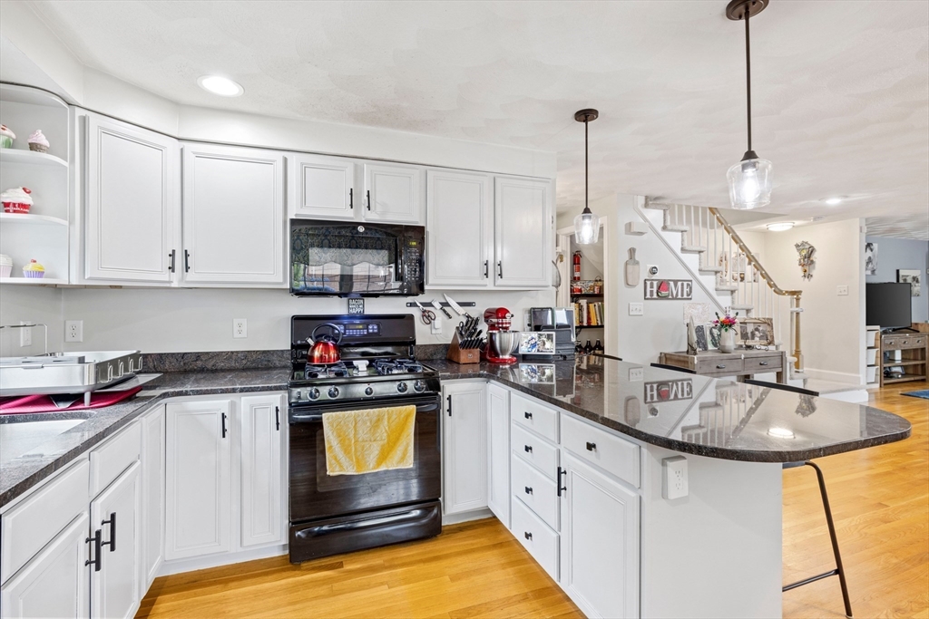 20 Emerson Road North Reading, MA 01864 - Photo 9 of 29 Gallery Image 9